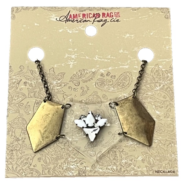 American Rag 16-in Gold-Tone Geometric Lucite Statement Necklace - Picture 3 of 8